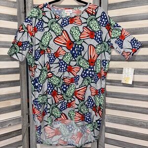 LuLaRoe Statue of Liberty Graphic Tee -‎ Red, Green, Blue